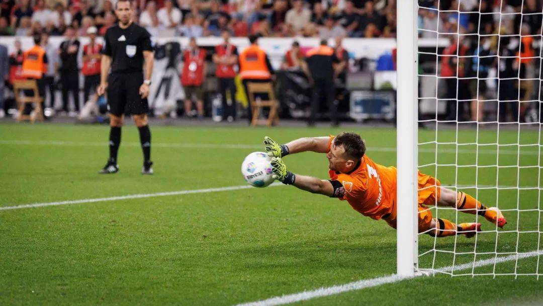 开云APP-斯图加特守门员拒绝任何射门防守卓越的简单介绍