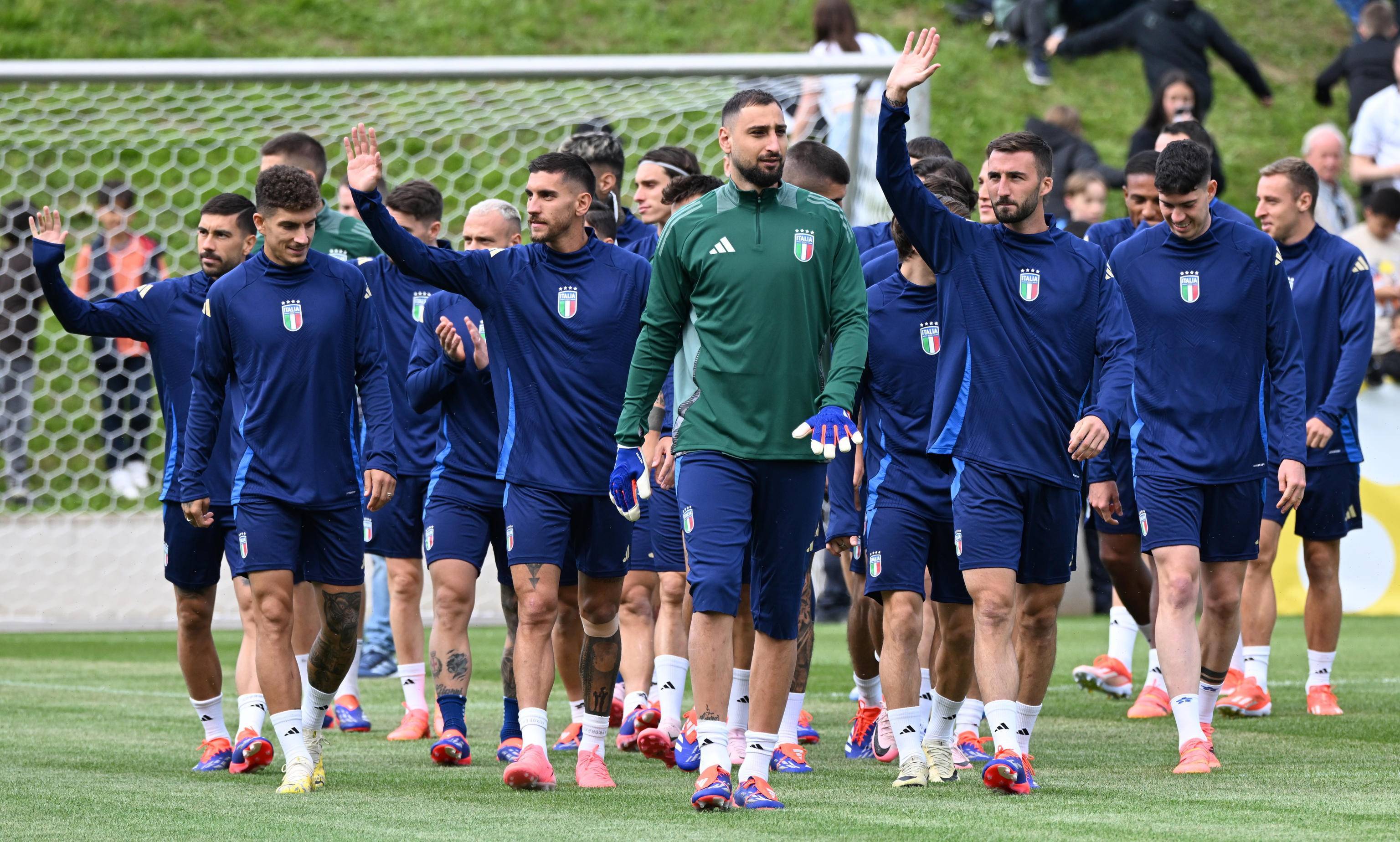 欧预赛英格兰备战意大利,全队备赛的简单介绍 欧预赛英格兰备战意大利,全队备赛的简单介绍