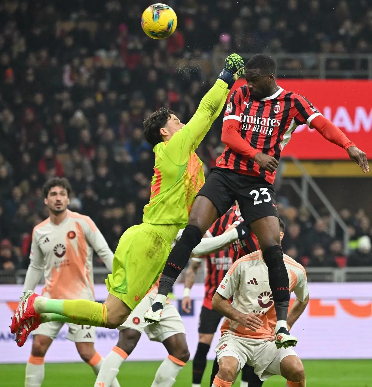 包含那不勒斯客场逼平都灵，抢得一分的词条