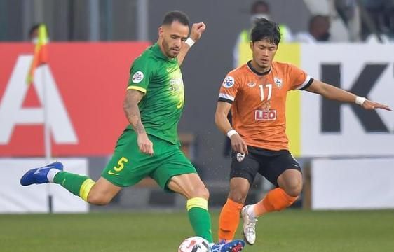 对手强大壁垒重重,球队再次破关 对手强大壁垒重重,球队再次破关