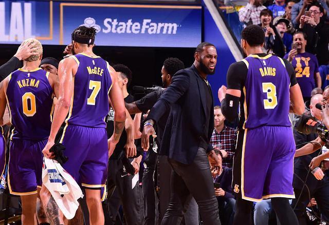 包含意甲联赛领头羊实力傲视群雄,一路高歌猛进的词条 包含意甲联赛领头羊实力傲视群雄,一路高歌猛进的词条