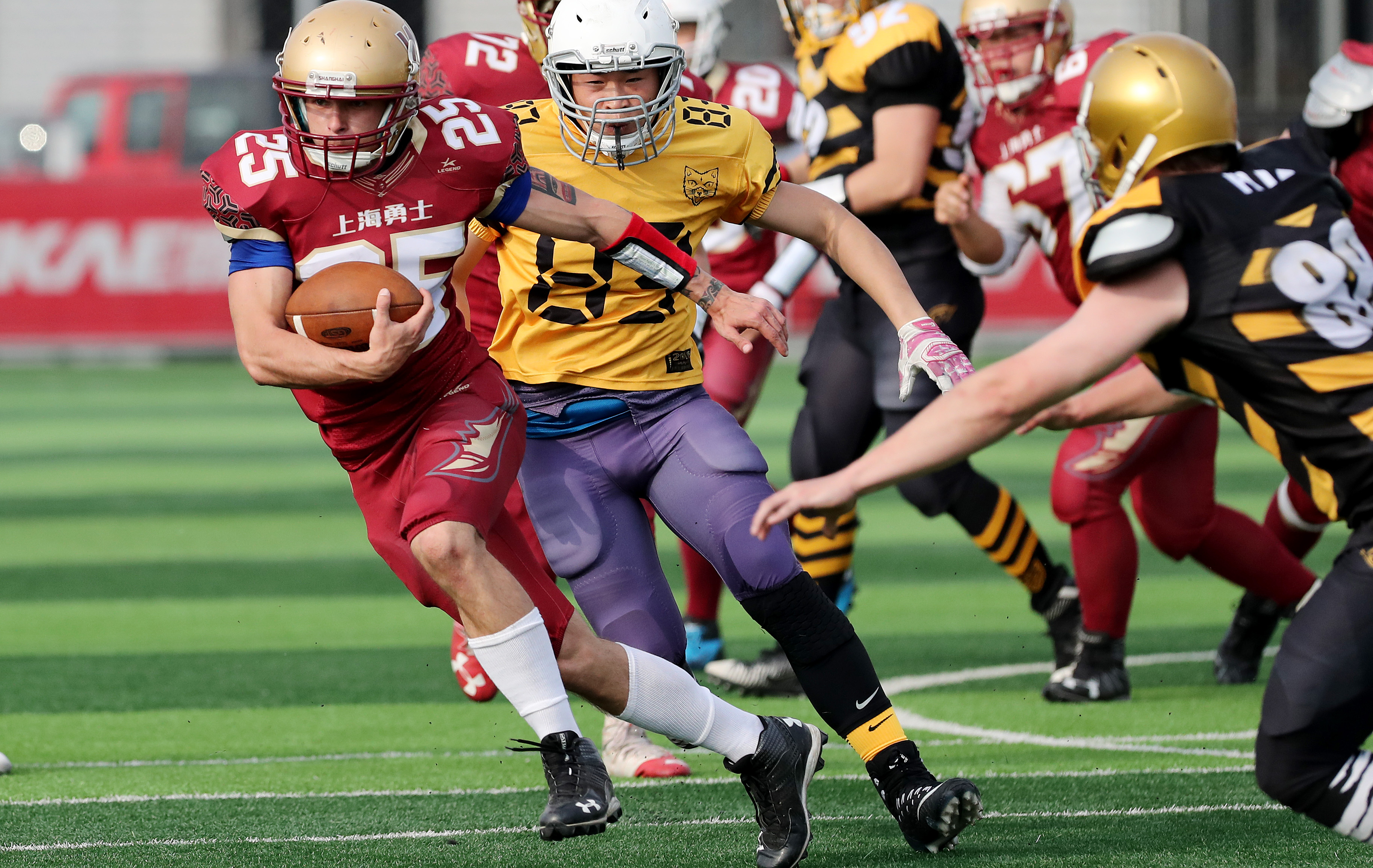 橄榄球热度飙升，网友热议不断的简单介绍