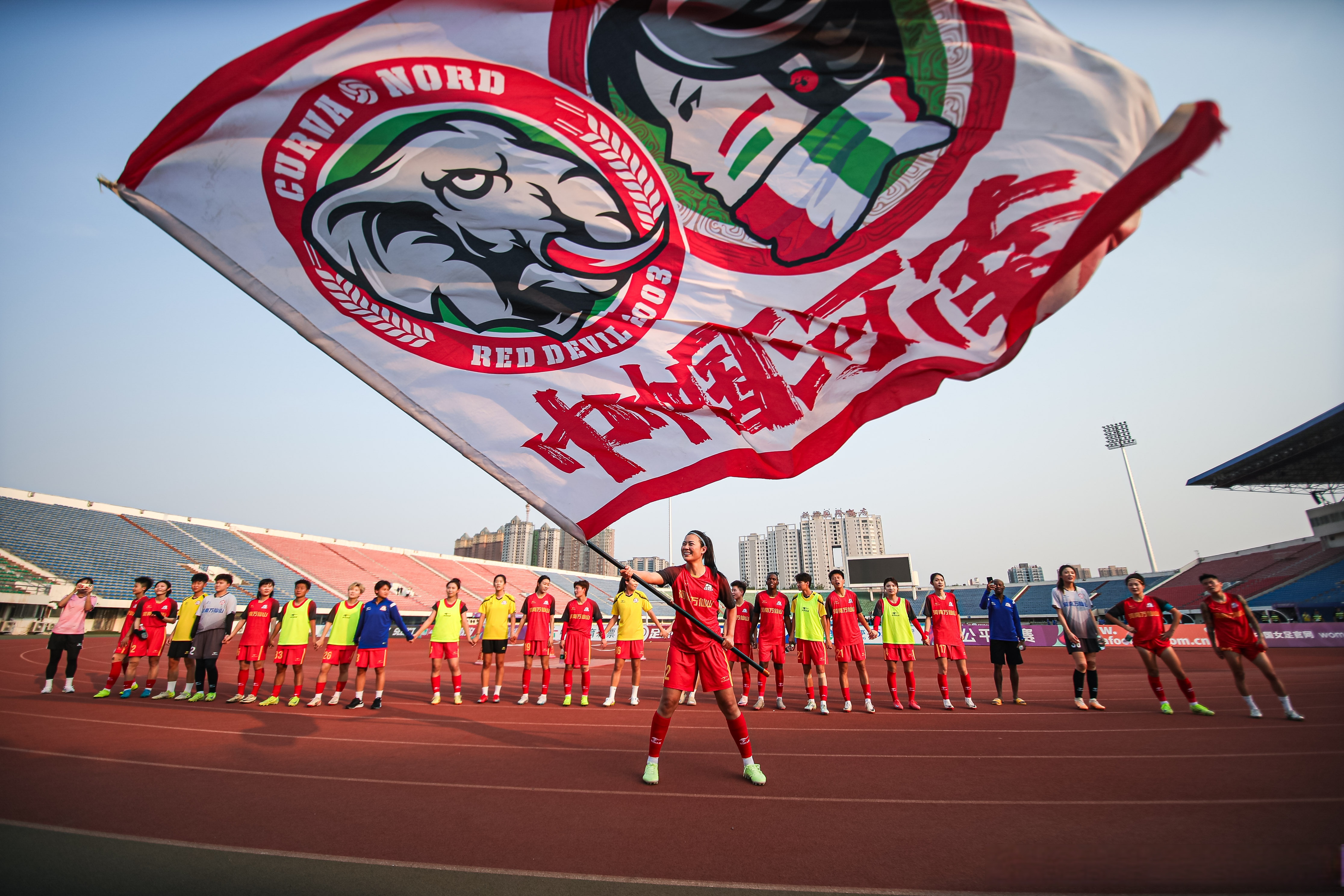 捞曼联队客场夺胜，实现客场连胜，实力获得认可