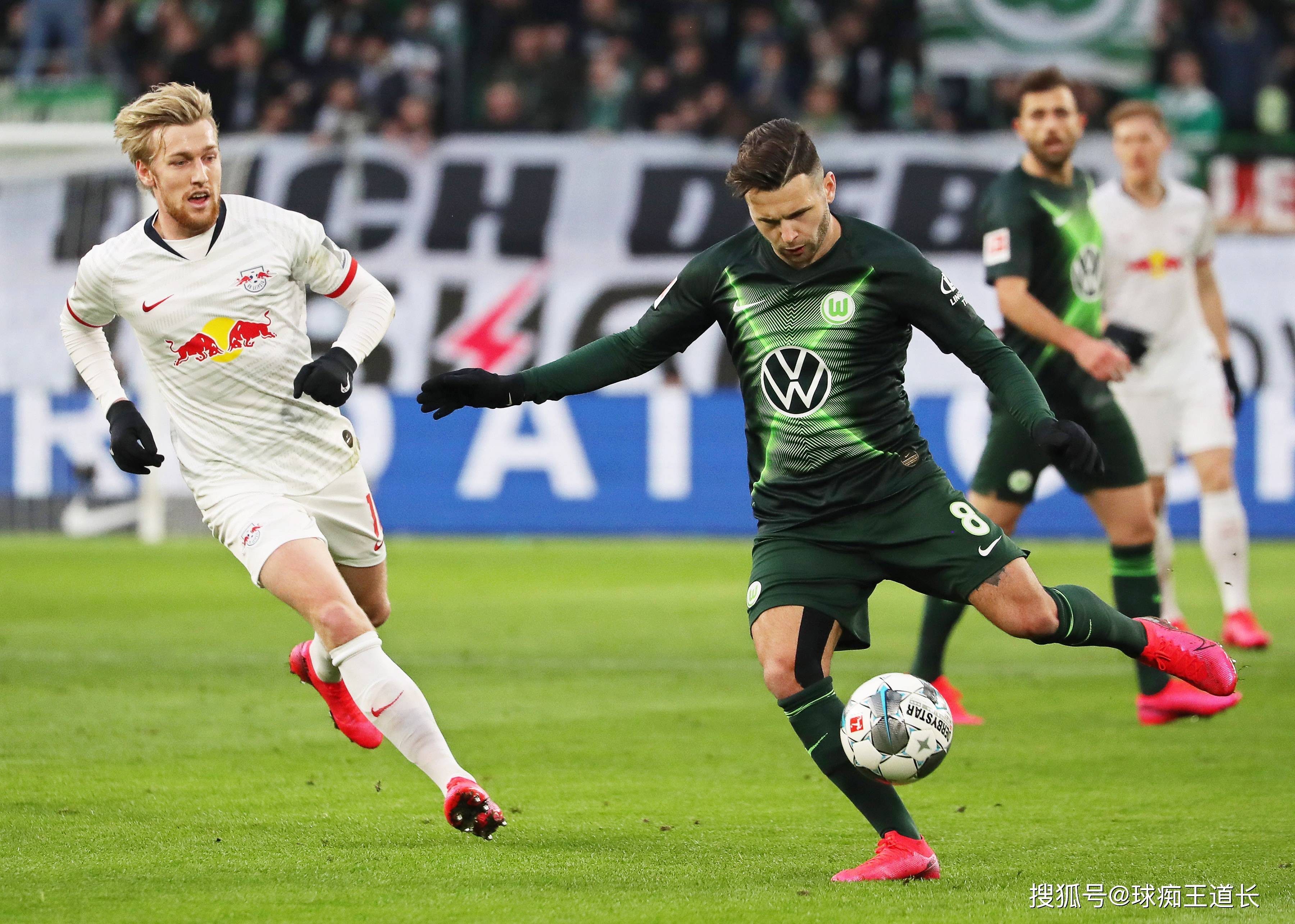 开云体育在线-沙尔克四川轮不胜,联赛排名继续下滑