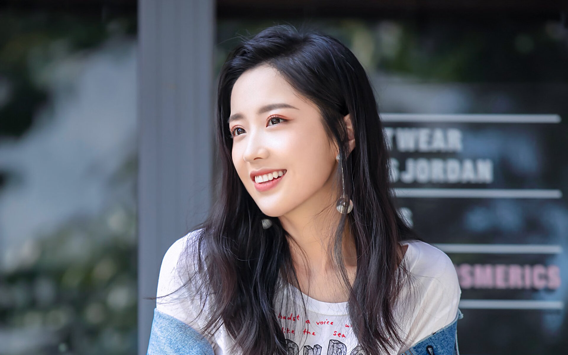 开云体育APP下载-老将定乾坤，杜兰特末节统治攻防，火箭力克雄鹿显强队风范